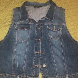 Karen Kane distressed denim sleeveless  vest 2x